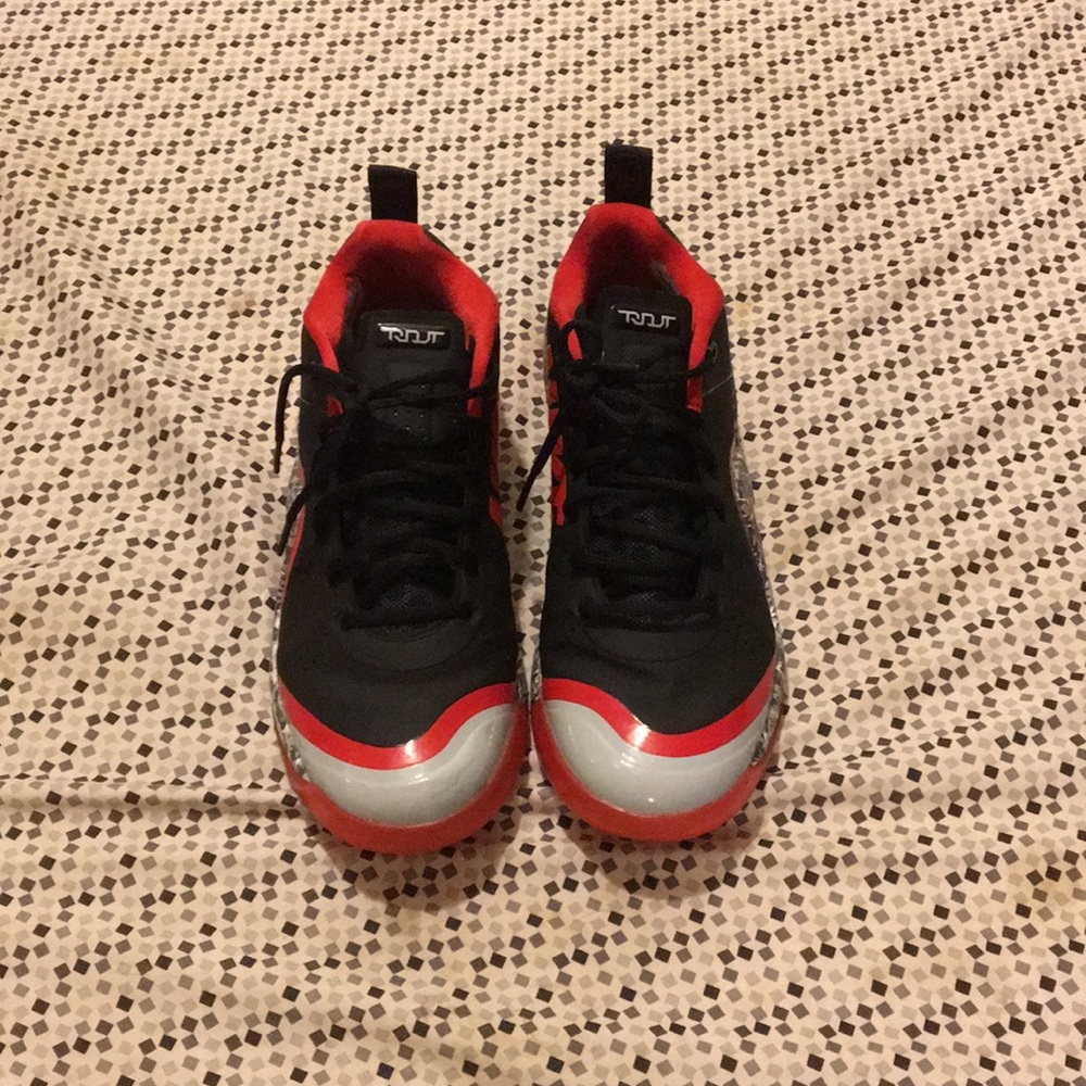 Size 9.5Nike’s with requirements from MichelJordan